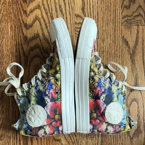Hawaiian floral Converse All Stars Lux, hidden wedge sneakers, size 7.5. - Picture 7 of 14